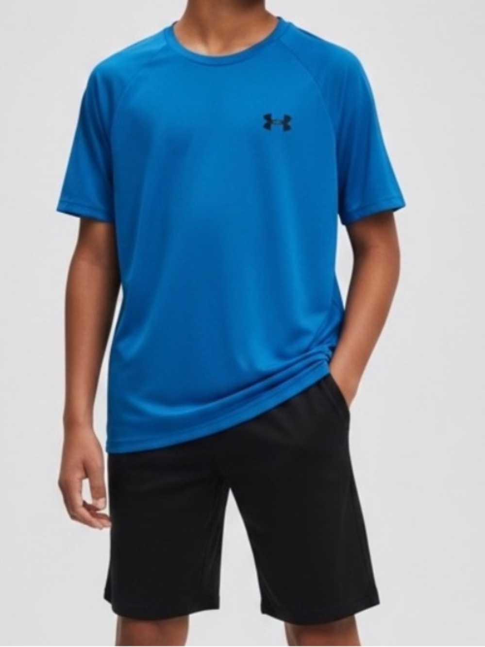 ✨2/$20✨ Under Armour Ocean Blue Boy’s Athletic DriFit Logo Top• S
